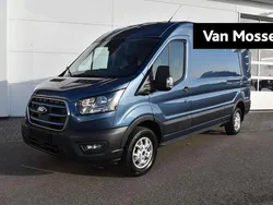 Blauw Gebruikt 2023 Ford E-Transit Trend Van | € 29.950 (Eerlijke prijs)