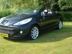 Zwart, metallic lak Gebruikt 2010 Peugeot 207 Cabriolet | € 3.750 (Goede deal)