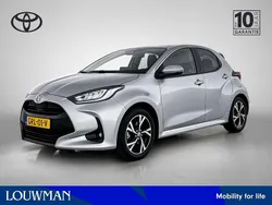 Grijs Gebruikt 2024 Toyota Yaris Hybrid Edition Hatchback | € 25.345 (Eerlijke prijs)