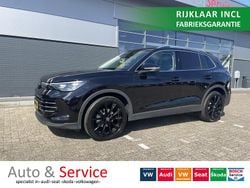 Zwart Gebruikt 2024 VW Tiguan Elegance SUV | € 45.898 (Super prijs)