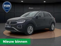 Zwart Gebruikt 2024 VW T-Roc Life SUV | € 26.950 (Goede deal)