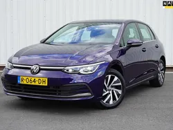 Blauw Gebruikt 2022 VW Golf VIII Style Hatchback | € 18.899 (Super prijs)