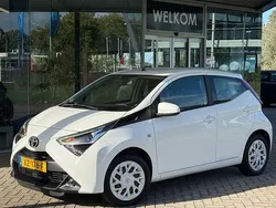 Wit Gebruikt 2019 Toyota Aygo X-play Hatchback | € 8.475 (Goede deal)