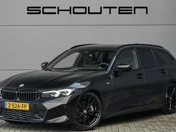 Zwart Gebruikt 2024 BMW 330 M Sport Stationwagen | € 47.900 (Eerlijke prijs)