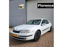 Wit Gebruikt 2002 Renault Laguna II Expression Hatchback | € 1.599 (Goede deal)