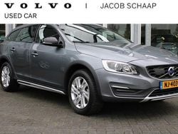 Grijs Gebruikt 2017 Volvo V60 CC Stationwagen | € 17.500 (Super prijs)