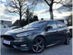 Grijs Gebruikt 2018 Ford Focus ST-Line Sedan | € 11.999 (Super prijs)