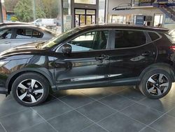 Zwart Gebruikt 2016 Nissan Qashqai SUV | € 16.700 (Iets duurder)