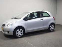 Grijs Gebruikt 2008 Toyota Yaris Terra Hatchback | € 3.950 (Eerlijke prijs)
