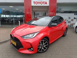 Rood Gebruikt 2021 Toyota Yaris Edition Hatchback | € 19.895 (Eerlijke prijs)