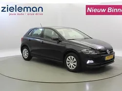 Zwart Gebruikt 2020 VW Polo Comfortline Hatchback | € 12.845 (Goede deal)