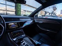 Grijs (metallic) Gebruikt 2018 Audi A8 Design Sedan | € 39.950 (Eerlijke prijs)