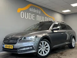 Grijs Gebruikt 2022 Skoda Superb Stationwagen | € 27.950 (Goede deal)