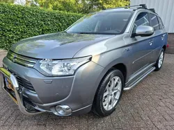 Grijs, metallic lak Gebruikt 2014 Mitsubishi Outlander Instyle SUV | € 7.995 (Super prijs)