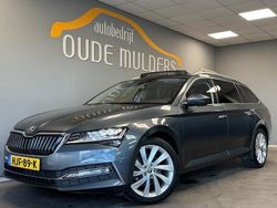 Grijs Gebruikt 2021 Skoda Superb Business Line Stationwagen | € 27.950 (Eerlijke prijs)