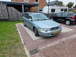 Groen Gebruikt 2002 Volvo V40 Stationwagen | € 1.500 (Eerlijke prijs)