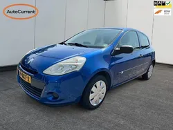 Blauw Gebruikt 2010 Renault Clio II Hatchback | € 2.650 (Eerlijke prijs)