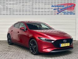 Rood Gebruikt 2021 Mazda 3 Sportive Hatchback | € 24.900 (Iets duurder)