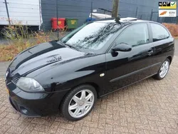 Zwart, metallic lak Gebruikt 2006 Seat Ibiza Hatchback | € 2.200 (Eerlijke prijs)