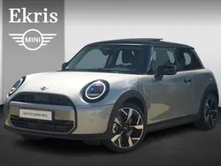 Grijs Gebruikt 2024 Mini Cooper Classic Hatchback | € 38.950
