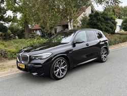 Zwart Gebruikt 2021 BMW X5 M Sport SUV | € 59.495 (Goede deal)