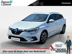 Blanc nacré qnc (licht wit) Gebruikt 2022 Renault Mégane GrandTour Techno Stationwagen | € 22.435 (Eerlijke prijs)