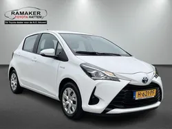 Wit Gebruikt 2020 Toyota Yaris Active Hatchback | € 15.901 (Eerlijke prijs)