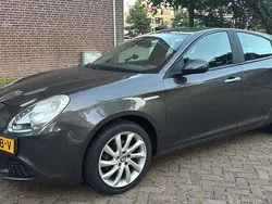 Grijs Gebruikt 2012 Alfa Romeo Giulietta Progression Hatchback | € 4.950 (Duur)
