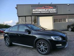 Zwart, metallic lak Gebruikt 2015 Volvo S60 Summum Sedan | € 12.500