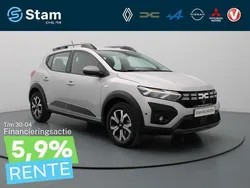 Grijs, metallic lak Gebruikt 2024 Dacia Sandero Stepway Hatchback | € 18.990 (Eerlijke prijs)