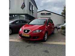 Rood Gebruikt 2004 Seat Altea Stylance MPV | € 795 (Eerlijke prijs)