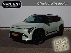 Auventurine green (groen metallic) Gebruikt 2025 Kia EV3 2 SUV | € 44.800 (Duur)