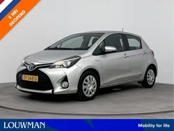 Grijs, metallic lak Gebruikt 2016 Toyota Yaris Limited Hatchback | € 12.345 (Eerlijke prijs)