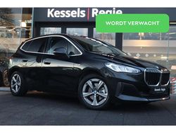 Zwart Gebruikt 2022 BMW 225 Active Tourer MPV | € 29.950 (Eerlijke prijs)