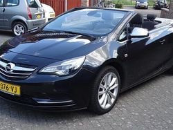 Zwart Gebruikt 2014 Opel Cascada Cosmo Cabriolet | € 7.999