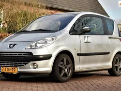 Grijs Gebruikt 2005 Peugeot 1007 Hatchback | € 1.450 (Goede deal)