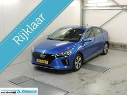 Blauw Gebruikt 2018 Hyundai Ioniq Premium Hatchback | € 12.450 (Eerlijke prijs)