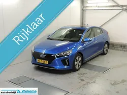 Blauw Gebruikt 2018 Hyundai Ioniq Premium Sedan | € 13.450 (Eerlijke prijs)