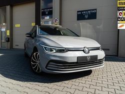 Grijs Gebruikt 2022 VW Golf VIII United Hatchback | € 24.950 (Iets duurder)