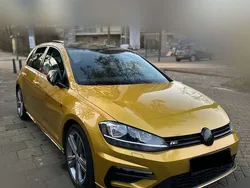 Geel Gebruikt 2017 VW Golf VII Highline Hatchback | € 16.000 (Eerlijke prijs)