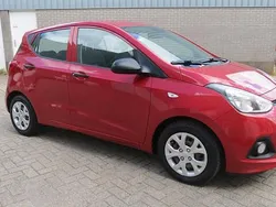 Rood Gebruikt 2014 Hyundai i10 Premium Hatchback | € 5.950 (Eerlijke prijs)