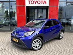 Blauw Gebruikt 2023 Toyota Aygo X Play SUV | € 16.900