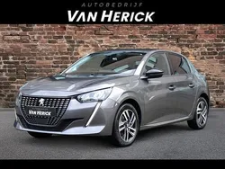 Grijs Gebruikt 2023 Peugeot 208 Allure Hatchback | € 16.445 (Goede deal)