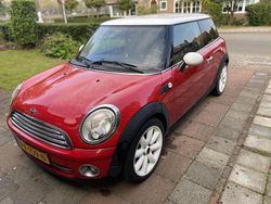 Rood Gebruikt 2009 Mini ONE Hatchback | € 3.950