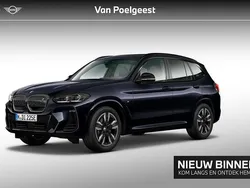 M carbonschwarz metallic (donker blauw metallic) Gebruikt 2023 BMW iX3 Executive SUV | € 44.995 (Super prijs)