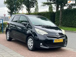 Zwart Gebruikt 2011 Toyota Verso-S MPV | € 3.450 (Eerlijke prijs)