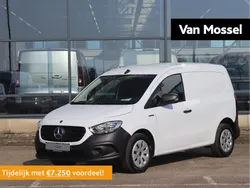 Wit Nieuw 2025 Mercedes eCitan | € 37.425 (Goede deal)