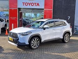 Wit Gebruikt 2023 Toyota Corolla Cross Style SUV | € 33.400 (Eerlijke prijs)