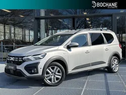 Gris moonstone (kqf) Gebruikt 2023 Dacia Jogger Expression MPV | € 19.400 (Eerlijke prijs)