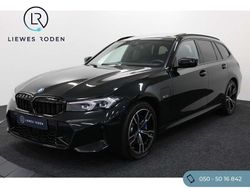 Zwart Gebruikt 2023 BMW 330e Stationwagen | € 40.950 (Eerlijke prijs)